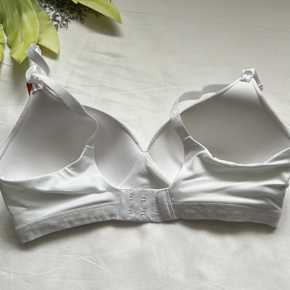 ⭐️nwt Warners Blissful Benefits Ultrasoft Wirefree Contour Bra⭐️ - Picture 9 of 10